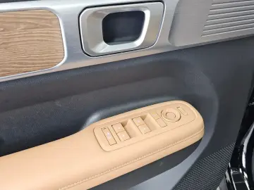 2024 Hyundai Santa Fe с пробегом 27 985 км