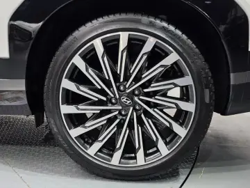 2024 Hyundai Santa Fe с пробегом 48 879 км
