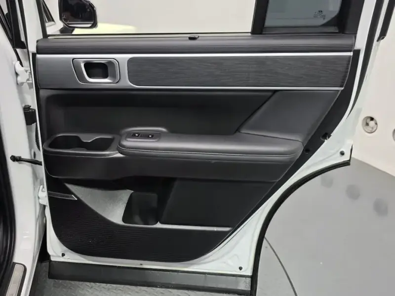 2024 Hyundai Santa Fe с пробегом 48 879 км