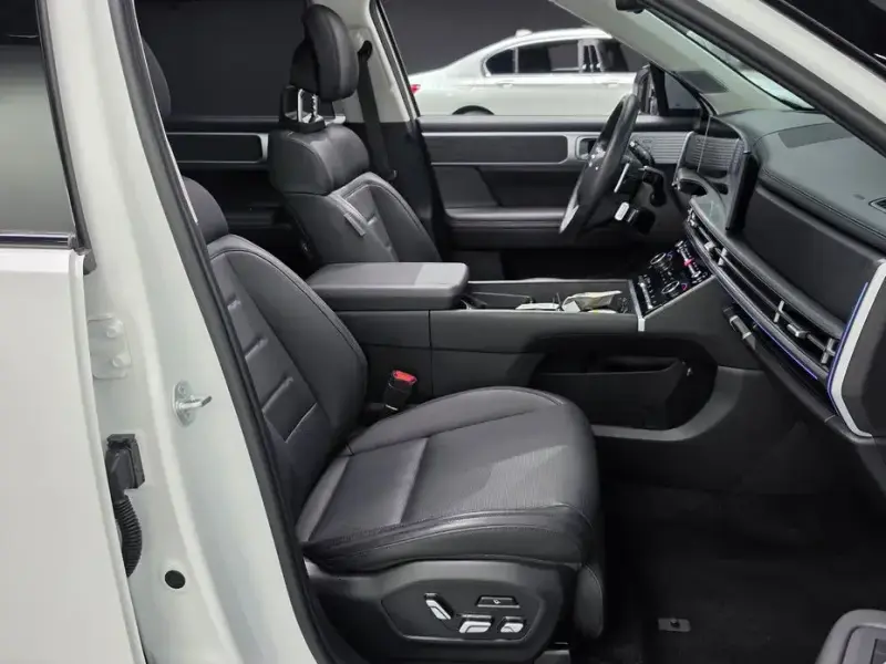 2024 Hyundai Santa Fe с пробегом 48 879 км