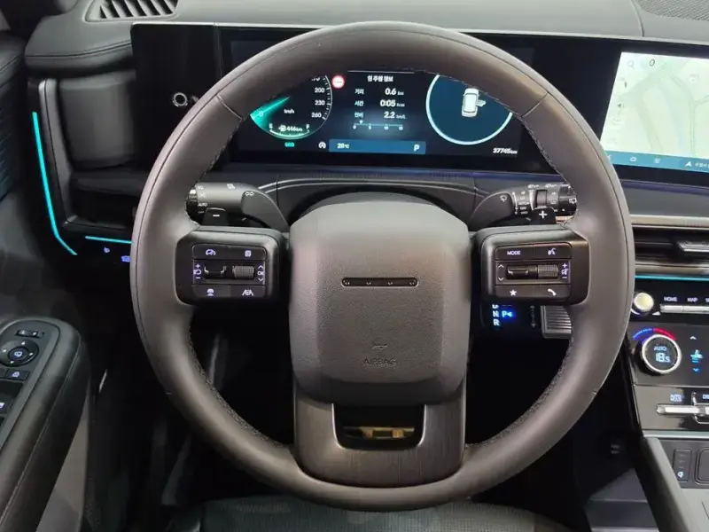 2023 Hyundai Santa Fe с пробегом 37 745 км