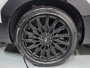 2023 Hyundai Santa Fe с пробегом 37 745 км