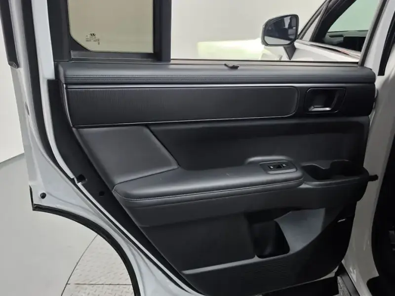 2023 Hyundai Santa Fe с пробегом 37 745 км