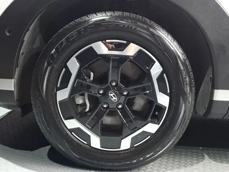 2024 Hyundai Santa Fe с пробегом 37 100 км