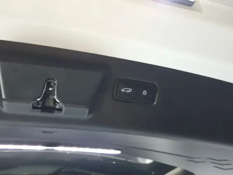 2024 Hyundai Santa Fe с пробегом 37 100 км