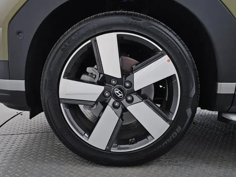 2024 Hyundai Santa Fe с пробегом 7 713 км
