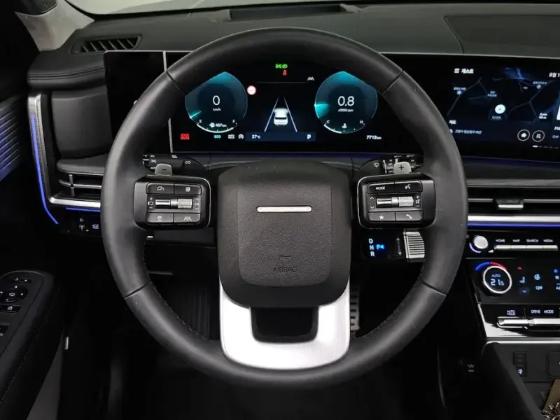 2024 Hyundai Santa Fe с пробегом 7 713 км
