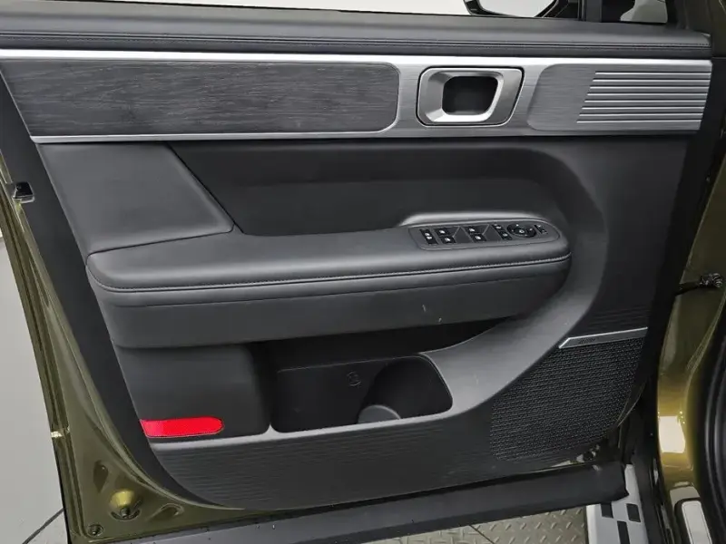 2024 Hyundai Santa Fe с пробегом 7 713 км