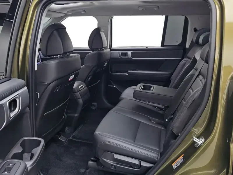 2024 Hyundai Santa Fe с пробегом 7 713 км