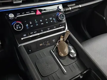 2024 Hyundai Santa Fe с пробегом 7 713 км