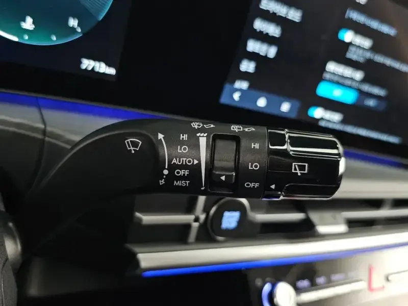 2024 Hyundai Santa Fe с пробегом 7 713 км