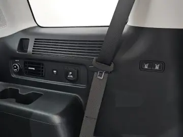 2024 Hyundai Santa Fe с пробегом 7 713 км