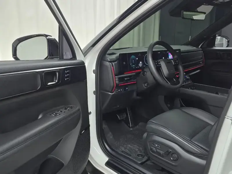 2024 Hyundai Santa Fe с пробегом 25 531 км