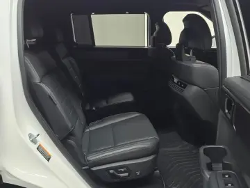 2024 Hyundai Santa Fe с пробегом 25 531 км