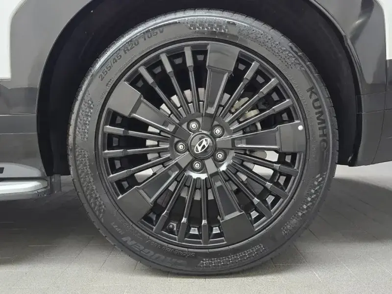 2024 Hyundai Santa Fe с пробегом 25 531 км