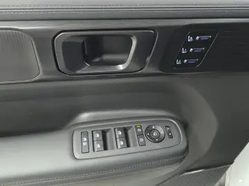 2024 Hyundai Santa Fe с пробегом 25 531 км