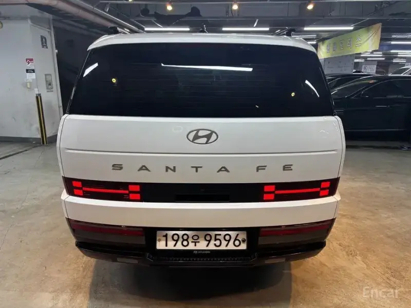 2024 Hyundai Santa Fe с пробегом 29 000 км