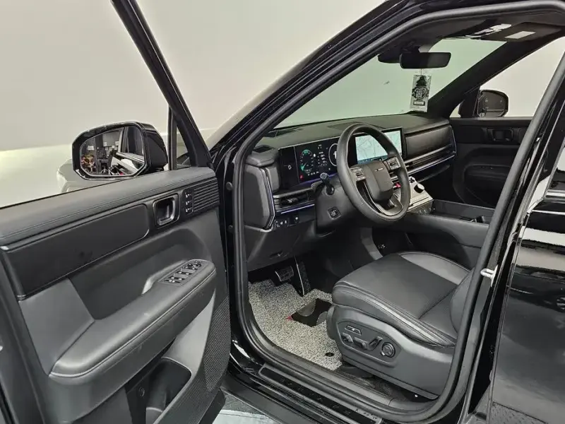 2024 Hyundai Santa Fe с пробегом 15 670 км