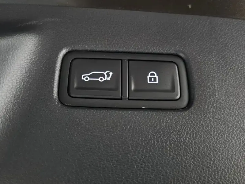 2024 Hyundai Santa Fe с пробегом 15 670 км