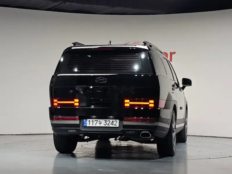2025 Hyundai Santa Fe с пробегом 7 999 км