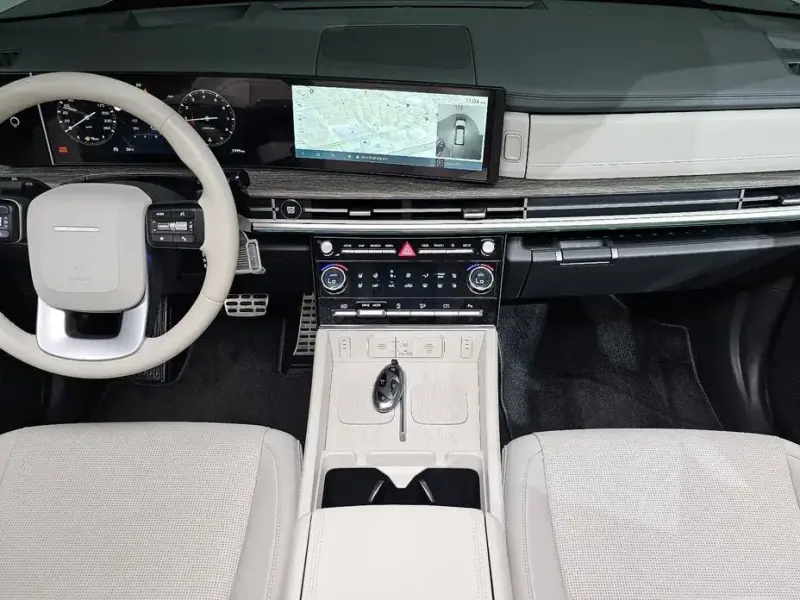 2025 Hyundai Santa Fe с пробегом 7 999 км