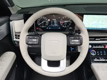2025 Hyundai Santa Fe с пробегом 7 999 км
