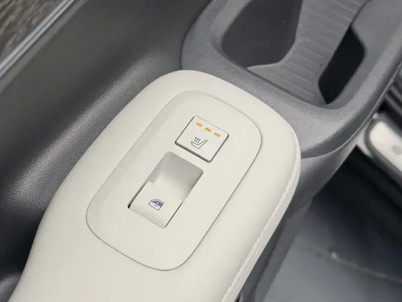 2025 Hyundai Santa Fe с пробегом 7 999 км
