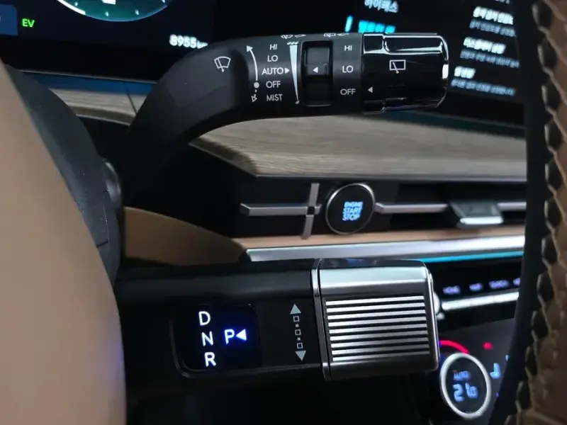 2024 Hyundai Santa Fe с пробегом 8 955 км