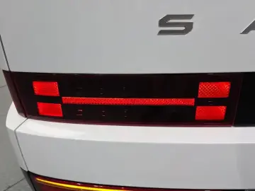 2024 Hyundai Santa Fe с пробегом 8 955 км