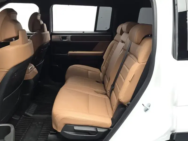 2024 Hyundai Santa Fe с пробегом 8 955 км