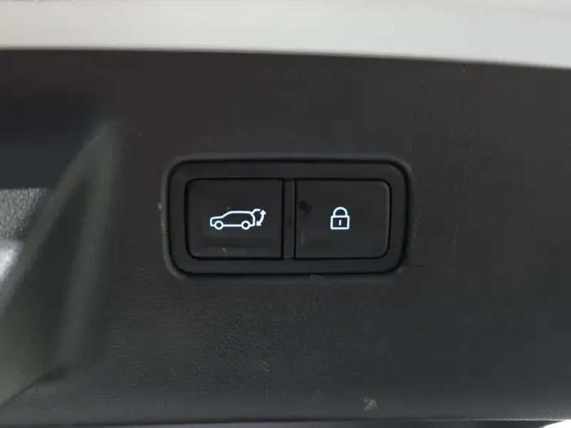 2024 Hyundai Santa Fe с пробегом 8 955 км