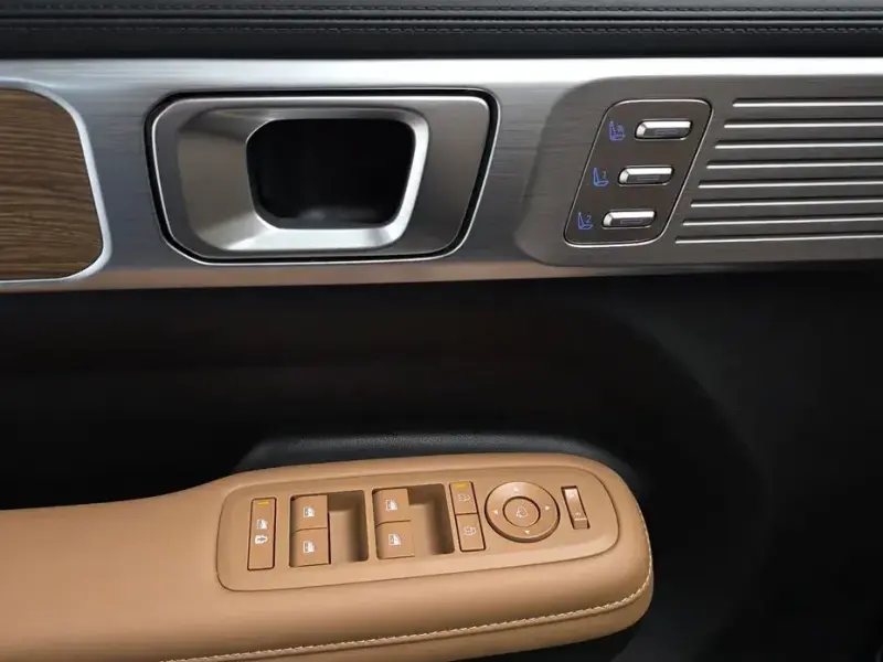 2024 Hyundai Santa Fe с пробегом 29 884 км