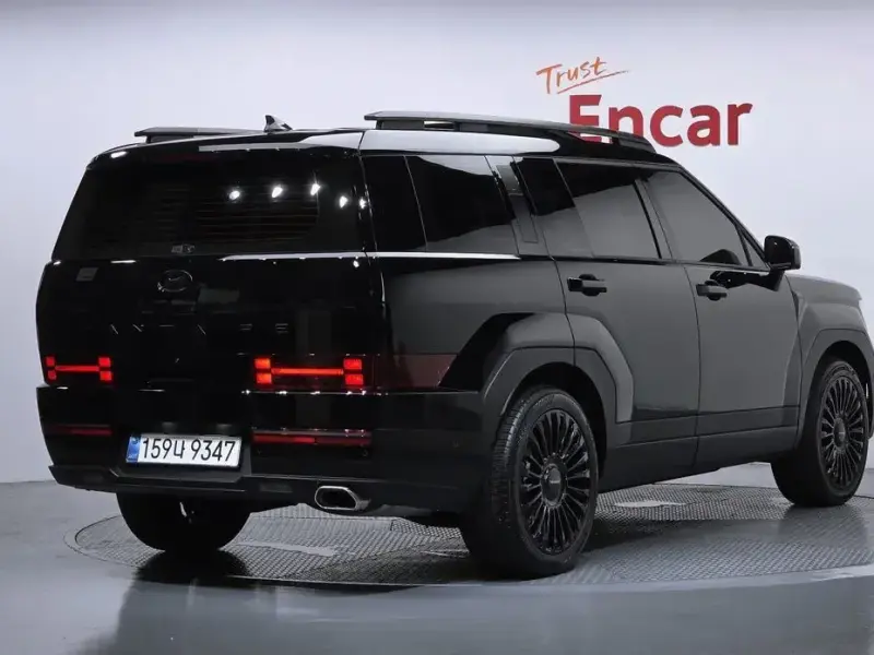 2025 Hyundai Santa Fe с пробегом 7 185 км