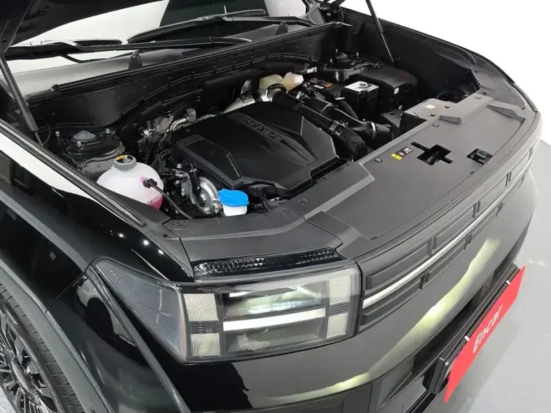 2025 Hyundai Santa Fe с пробегом 7 185 км