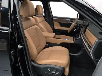 2025 Hyundai Santa Fe с пробегом 7 185 км