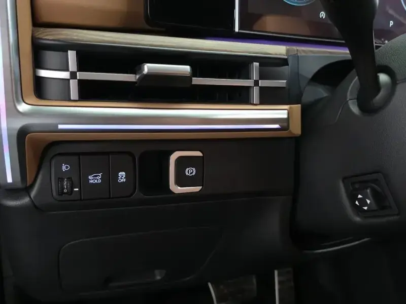 2025 Hyundai Santa Fe с пробегом 7 185 км