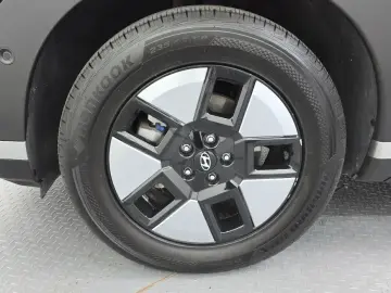 2024 Hyundai Santa Fe с пробегом 72 906 км