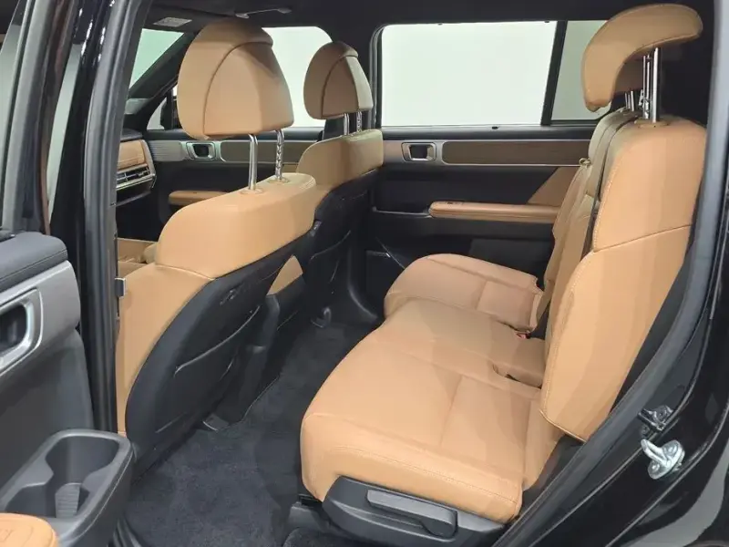2024 Hyundai Santa Fe с пробегом 72 906 км