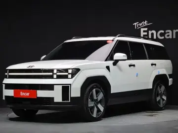 2025 Hyundai Santa Fe с пробегом 14 832 км