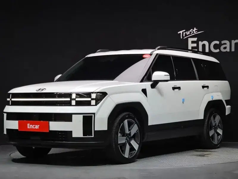 2025 Hyundai Santa Fe с пробегом 14 832 км
