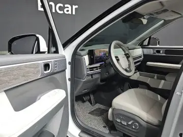 2025 Hyundai Santa Fe с пробегом 14 832 км