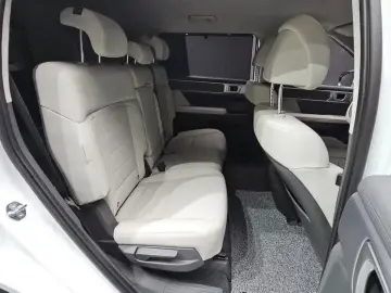 2025 Hyundai Santa Fe с пробегом 14 832 км