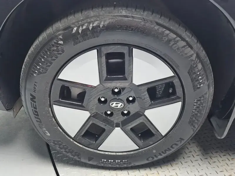 2024 Hyundai Santa Fe с пробегом 40 677 км