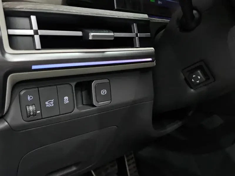 2025 Hyundai Santa Fe с пробегом 14 832 км