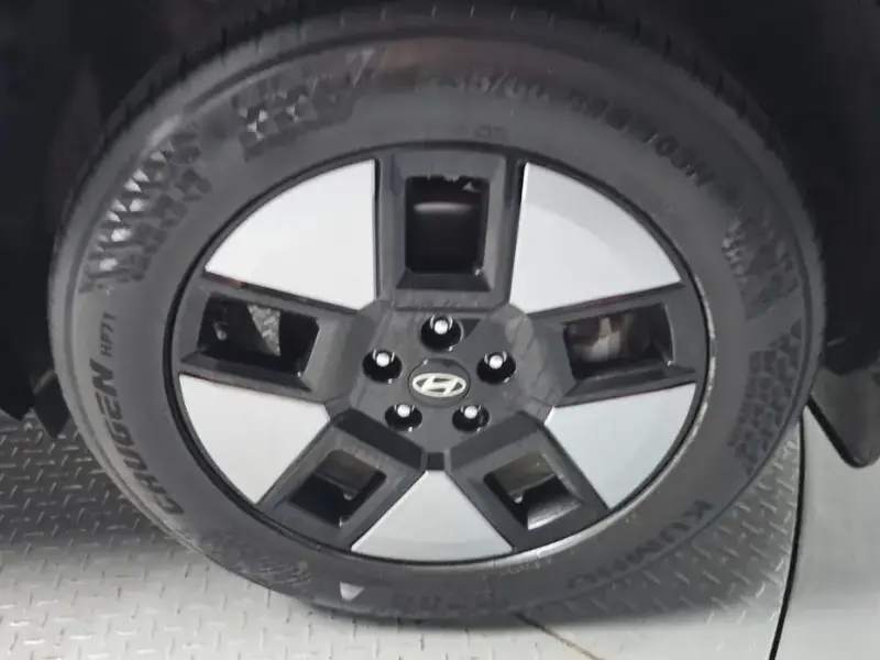 2024 Hyundai Santa Fe с пробегом 40 677 км