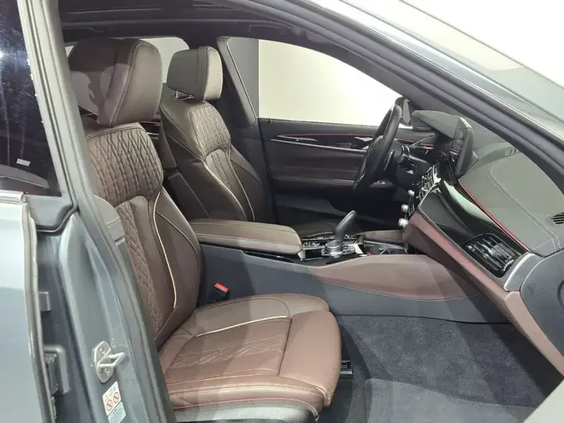 2023 BMW 6 серии с пробегом 25 579 км