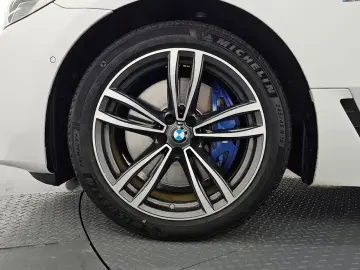 2023 BMW 6 серии с пробегом 48 972 км