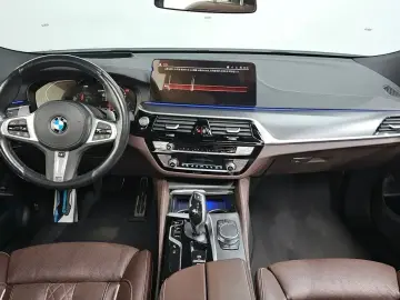 2023 BMW 6 серии с пробегом 48 972 км