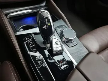 2023 BMW 6 серии с пробегом 48 972 км