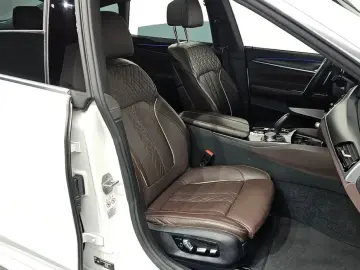 2023 BMW 6 серии с пробегом 48 972 км